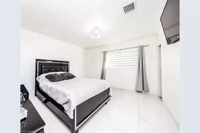 9365 SW 44th St, Miami, FL 33165 - Photo 18