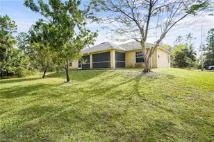 1019 Carroll St E, Lehigh Acres, FL 33974 - Photo 36