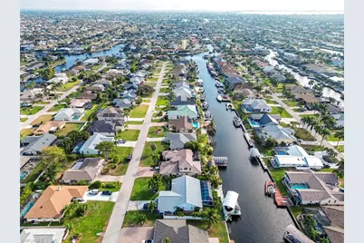 1506 SW 52nd Ln, Cape Coral, FL 33914 - Photo 4