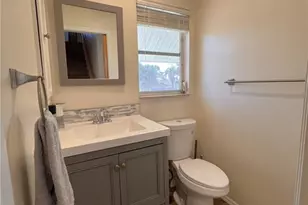 9225 Dimmick Dr, Sanibel, FL 33957 - Photo 26