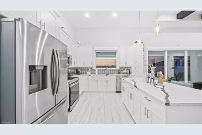 618 NW 7th Pl, Cape Coral, FL 33993 - Photo 12