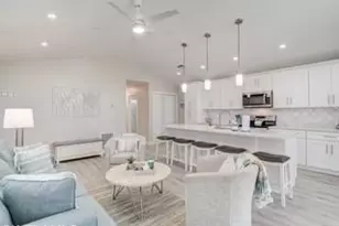 240 Nature View Ct, Fort Myers Beach, FL 33931 - Photo 6