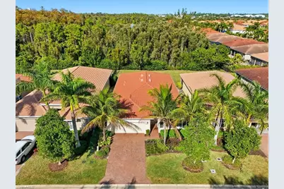 3204 Royal Gardens Ave, Fort Myers, FL 33916 - Photo 2