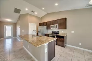 1617 NE 6th Ave, Cape Coral, FL 33909 - Photo 14