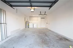 2022 NE 10th Pl, Cape Coral, FL 33909 - Photo 26