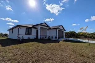 8033 Oakleaf Cir, Labelle, FL 33935 - Photo 28