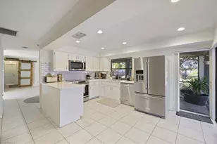 141 SE 27th St, Cape Coral, FL 33904 - Photo 6