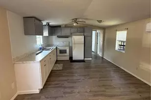 1277 Derby Ln, Moore Haven, FL 33471 - Photo 2