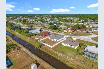 1021 Cedartree Ave, Lehigh Acres, FL 33971 - Photo 40