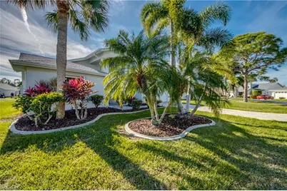 3461 Clubview Dr, North Fort Myers, FL 33917 - Photo 4
