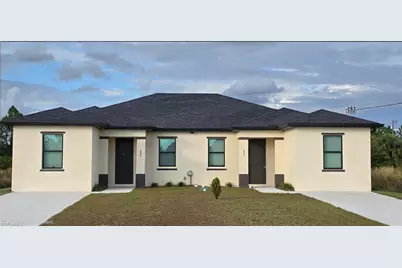 927 Chenault St, Lehigh Acres, FL 33974 - Photo 2