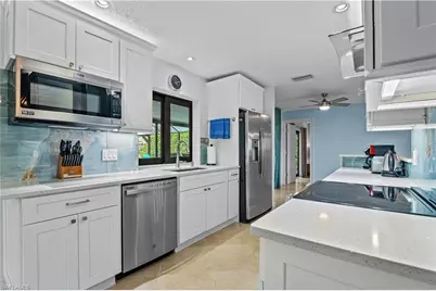 1529 SW 52nd Ter, Cape Coral, FL 33914 - Photo 4