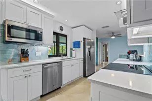 1529 SW 52nd Terrace, Cape Coral, FL 33914 - Photo 4