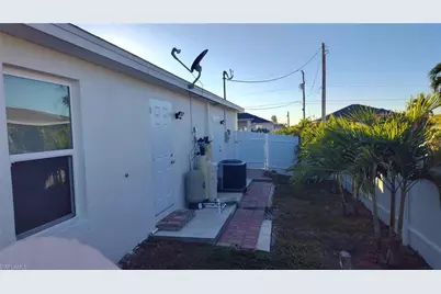 2017 NW 1st Ave, Cape Coral, FL 33993 - Photo 22