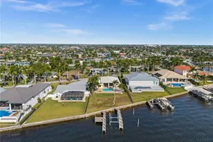 264 Bayshore Dr, Cape Coral, FL 33904 - Photo 32