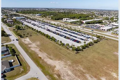 603 NE Pine Island Ln, Cape Coral, FL 33909 - Photo 2