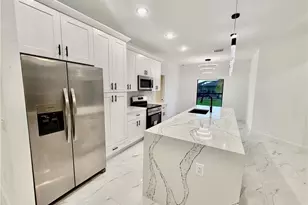 684 Kingsbury St E, Lehigh Acres, FL 33974 - Photo 8