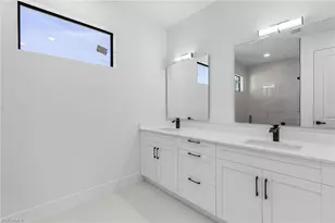 127 NW 14th Ave, Cape Coral, FL 33993 - Photo 20