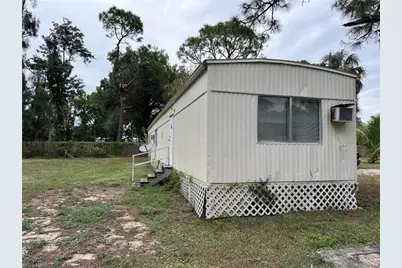 7886 Breeze Dr, North Fort Myers, FL 33917 - Photo 10