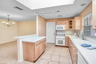 1712 SE 28th St, Cape Coral, FL 33904 - Photo 12