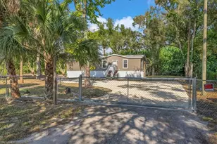 2170 Bahia Ln, North Fort Myers, FL 33917 - Photo 4