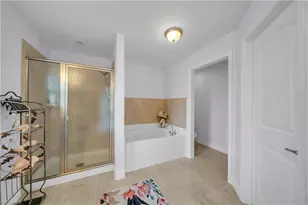 4344 NE 9th Ct, Cape Coral, FL 33909 - Photo 14