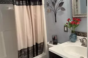 2121 Collier Ave, Fort Myers, FL 33901 - Photo 12