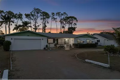 2367 Dover Ave, Fort Myers, FL 33907 - Photo 2