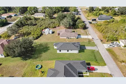2607 57th St W, Lehigh Acres, FL 33971 - Photo 24