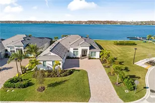 13974 Blue Bay Cir, Fort Myers, FL 33913 - Photo 2
