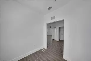 275 SW 4th St, Cape Coral, FL 33991 - Photo 12