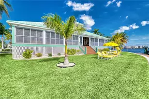 1218 Flamingo Dr, Cape Coral, FL 33904 - Photo 12