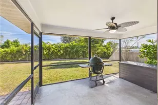 613 SW Santa Barbara Pl, Cape Coral, FL 33991 - Photo 12