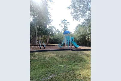 4508 Varsity Cir, Lehigh Acres, FL 33971 - Photo 22