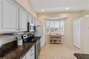 25140 Goldcrest Dr, Bonita Springs, FL 34134 - Photo 12