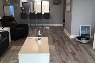 894 Buttonwood Dr, Fort Myers Beach, FL 33931 - Photo 6