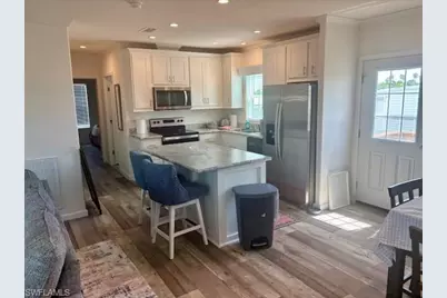 302 Shoreland Dr, Fort Myers, FL 33905 - Photo 10