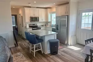 302 Shoreland Dr, Fort Myers, FL 33905 - Photo 10