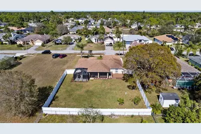 2607 8th St W, Lehigh Acres, FL 33971 - Photo 38