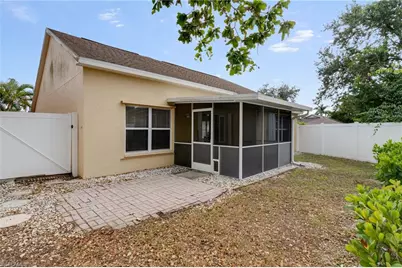 15236 Cricket Ln, Fort Myers, FL 33919 - Photo 20
