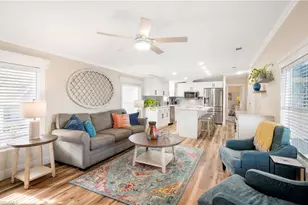 112 Poinsettia Dr, Fort Myers, FL 33905 - Photo 8