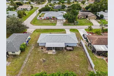 1815 SE 8th Ter, Cape Coral, FL 33990 - Photo 14