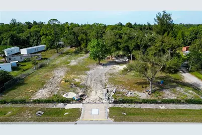 7978 Marx Dr, North Fort Myers, FL 33917 - Photo 4