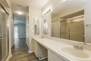 9131 Buttercup Ct, Fort Myers, FL 33919 - Photo 10
