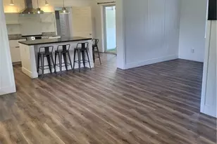 2027 Maravilla Cir, Fort Myers, FL 33901 - Photo 4