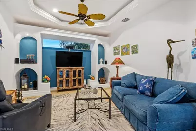 909 SW 22nd Ter, Cape Coral, FL 33991 - Photo 20