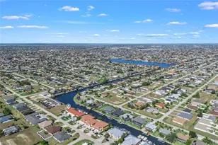 925 SW 47th Terrace, Cape Coral, FL 33914 - Photo 6