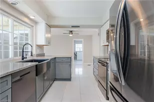 826 Monticello Ct, Cape Coral, FL 33904 - Photo 4