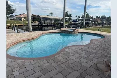 5241 SW 2nd Pl, Cape Coral, FL 33914 - Photo 4