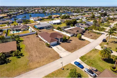 3908 SE 2nd Ave, Cape Coral, FL 33904 - Photo 32